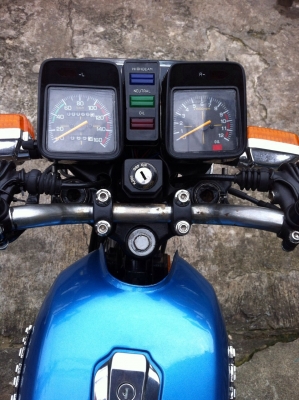 ขายแลก จิ๊กโก๋รุ่นพ่อ Yamaha Rxs115 ยุคฮิปปี้ พร้อมโอน จดทะเบียนปี 1983'