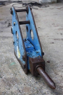 สนใจติดต่อ 086-7757900