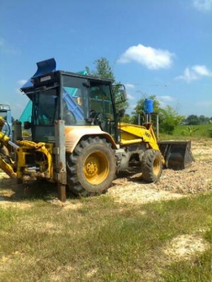 MF  750  เครื่อง  4  สูบหน้าตักหลังขุด   เอกสารเล่มพร้อมโอน