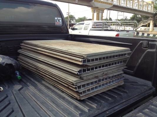 ของเข้าแล้วครับ 6/12/56 แผ่นอลูมิเนียมรองขารถเครนโทรสอบถามได้26000บาท 0888563012