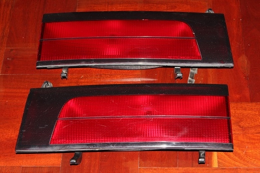 ขายไฟทับทิมติดฝาท้าย รถตู้หัวจรวด