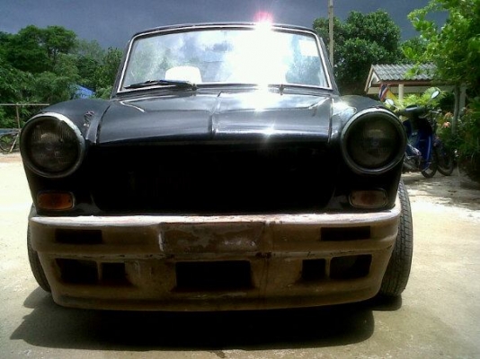 รถ Fiat ครับปีไหนไม่รู้เเต่เก่ามาก