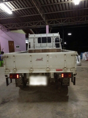 รถอีซูซุ 6 ล้อ NLR 130 แรงม้า ปี 53. ( รถวิ่ง 1xx,xxx กม. ). สนใจติดต่อ 081 - 6079515 รถอีซูซุ 6 ล้อ NLR 130 แรงม้า ปี 53. ( รถวิ่ง 1xx,xxx กม. ). สนใจติดต่อ 081 - 6079515