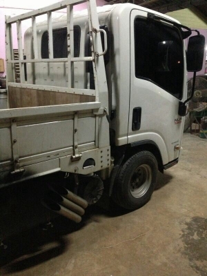 รถอีซูซุ 6 ล้อ NLR 130 แรงม้า ปี 53. ( รถวิ่ง 1xx,xxx กม. ). สนใจติดต่อ 081 - 6079515 รถอีซูซุ 6 ล้อ NLR 130 แรงม้า ปี 53. ( รถวิ่ง 1xx,xxx กม. ). สนใจติดต่อ 081 - 6079515