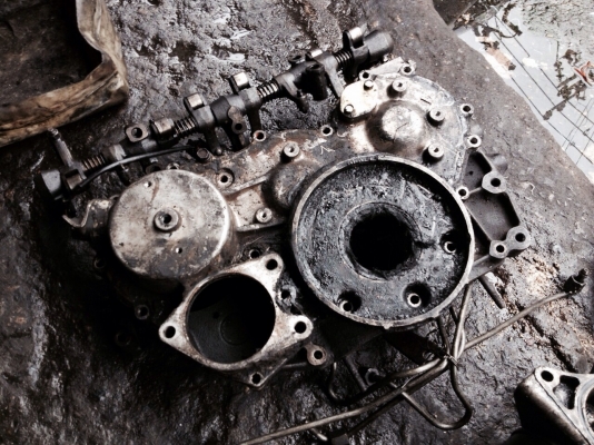 4BD ฝาหน้า(รุ่นปั้มแถว) อะไหล่รถยนต์ เครื่องยนต์ มือ2