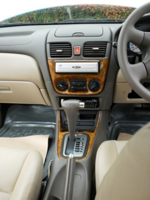 NISSAN SUNNY 1.6 GL NEO โฉม NEO ปี2002 NISSAN SUNNY 1.6 GL NEO โฉม NEO ปี2002