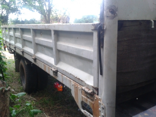 หกล้อ IHNO 117แรง KM779 ยาว5.5เมตร ติดเครน 2.9ตัน(เครนใหม่จากjapan) สภาพเครืองดีไม่มีอาย คัสซีสวยมากๆไม่มีสหนีมหรือผุสวยทั้งเส้น กะบะเหล็กไม่ผุ หัวเก๋งต้องเก็บสีหัวเก๋งใหม่สวยเลยครับ