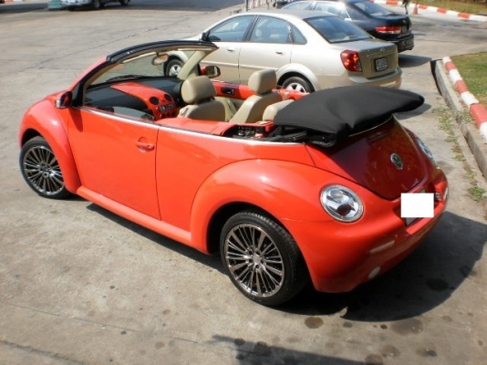ปี 2004 VOLKSWAKEN BEETLE 2.0 A/T Cabriolet ปี 2004 VOLKSWAKEN BEETLE 2.0 A/T Cabriolet