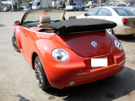 ปี 2004 VOLKSWAKEN BEETLE 2.0 A/T Cabriolet ปี 2004 VOLKSWAKEN BEETLE 2.0 A/T Cabriolet