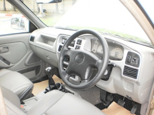 ปี 2002 ISUZU SPACECAB 3.0 SLX DRAGON EYE M/T ปี 2002 ISUZU SPACECAB 3.0 SLX DRAGON EYE M/T
