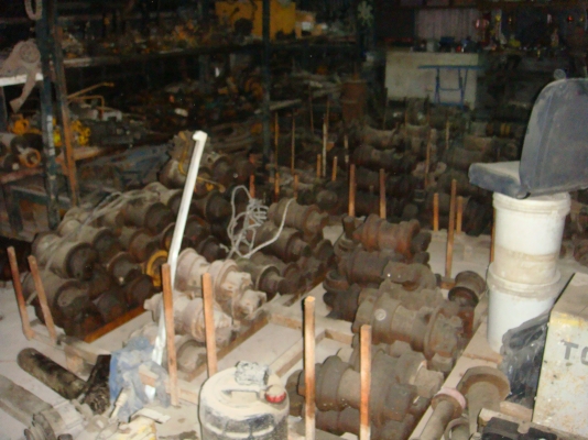 อะไหล่เครื่องจักรกลหนัก เรามีให้คุณ อะไหล่เครื่องจักรกลหนัก เรามีให้คุณ