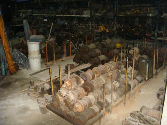 อะไหล่เครื่องจักรกลหนัก เรามีให้คุณ อะไหล่เครื่องจักรกลหนัก เรามีให้คุณ