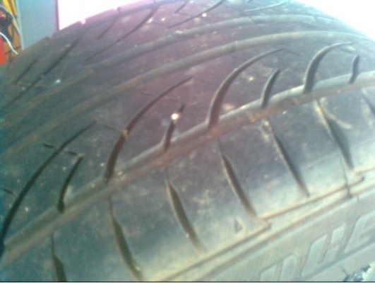 ขายmax16"พร้อมยาง225/50/R16 ดอกยังดีแต่ปีเก่าพร้อมใช้ ราคา 1000/เส้น สนใจคุยกันได้