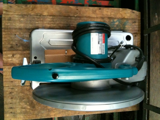 แท่นตัดไฟเบอร์ Makita 2414NB รุ่นใหม่ 14 นิ้ว แท่นตัดไฟเบอร์ Makita 2414NB รุ่นใหม่ 14 นิ้ว