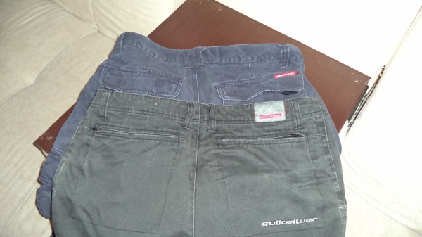กางเกงขาสั้น Quicksilver Size 32 กางเกงขาสั้น Quicksilver Size 32