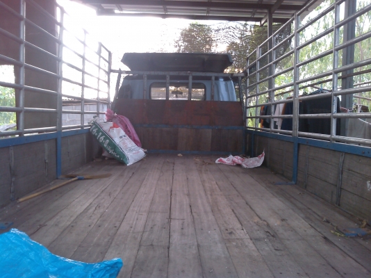 ขายหกล้ออีชุสุNPR120Hpปี40ยาว5เมตร