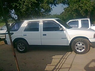 ISUZU CAMEO 2.5 มาลัยเพาเวอร์ ล้อแม็ก ยางใหม่4 เส้น ภาษี57 ISUZU CAMEO 2.5 มาลัยเพาเวอร์ ล้อแม็ก ยางใหม่4 เส้น ภาษี57