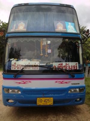 ขายด่วนครับรถบัสพร้อมเส้นทาง สายร้อยเอ็ด-บุรีรัมย์ ติดต่อโดยตรง081-9463240-081-8518097