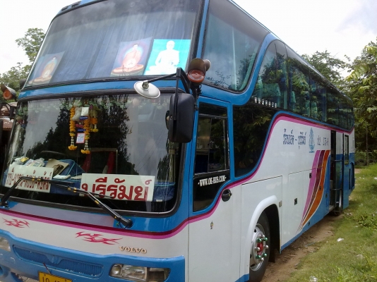 ขายด่วนครับรถบัสพร้อมเส้นทาง สายร้อยเอ็ด-บุรีรัมย์ ติดต่อโดยตรง081-9463240-081-8518097