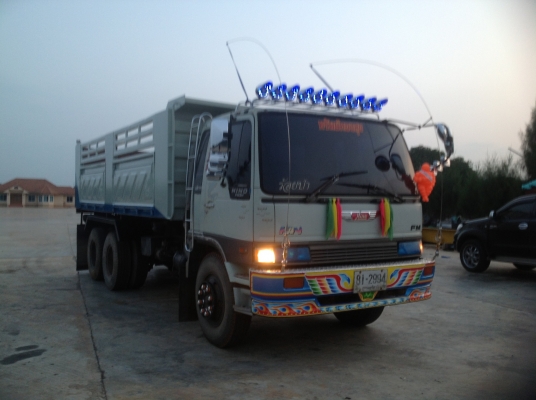 ขายด่วนสิบล้อดั้มสามมิตรเดิมบาง