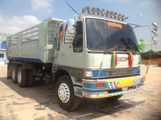 ขายด่วนสิบล้อดั้มสามมิตรเดิมบาง