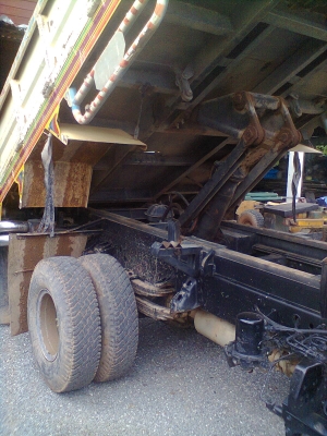 ขาย 6 ล้อดั้มแพ๊กคู่  210 HP   115 HP