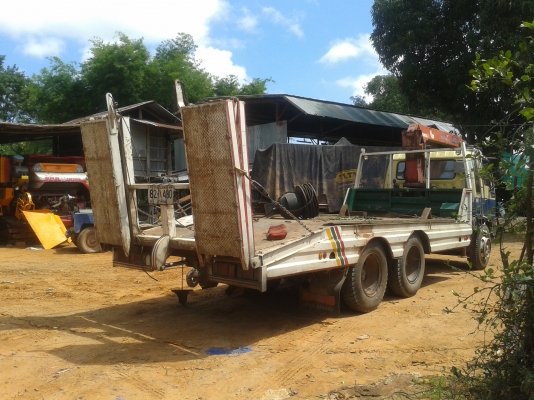 ขายรถเทรลเลอร์ติดเครน ขนรถเกี่ยวข้าว