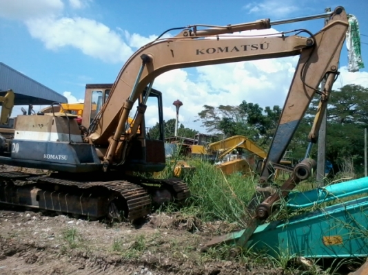 ขายแม็คโครKOMATSU  PC  100-3 ราคาถูกมาอีกแล้วครับท้าน