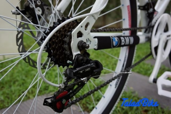 จักรยานเสือภูเขา BMW เฟรมโค้งสุดเท่ห์ เกียร์ Shimano 21 speed