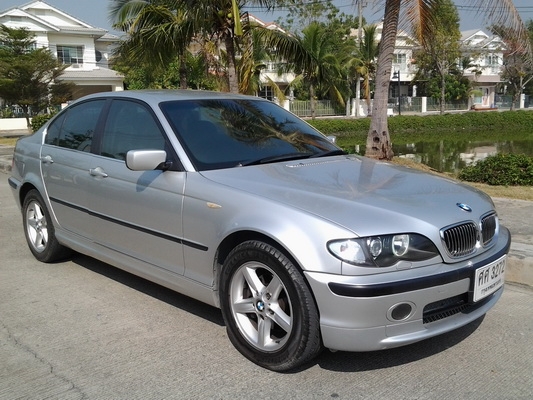 ขายดาวน์  285,000  BMW 323 ise  e 46  ปี 05  รุ่นท็อป  รถบ้านสภาพดี
