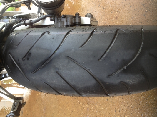 ขาย CBR400 ทะเบียนแท้ ปี92 แต่ง Rc212 ขาวดำ (มี Clip ครับ) ขาย CBR400 ทะเบียนแท้ ปี92 แต่ง Rc212 ขาวดำ (มี Clip ครับ)