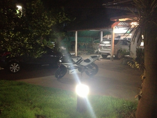 ขาย CBR400 ทะเบียนแท้ ปี92 แต่ง Rc212 ขาวดำ (มี Clip ครับ) ขาย CBR400 ทะเบียนแท้ ปี92 แต่ง Rc212 ขาวดำ (มี Clip ครับ)