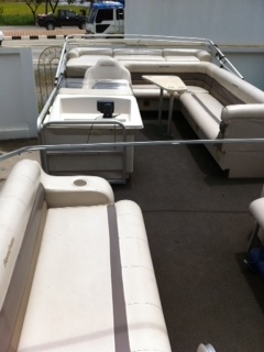 ขายเรือ Pontoon 26ฟุต เรือสวยมาก นั่งได้ 15 คน ราคาถูกสุดๆ เรือแบบนี้มีน้อยมาก