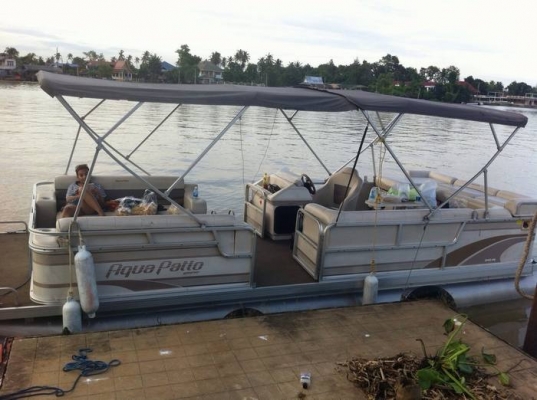 ขายเรือ Pontoon 26ฟุต เรือสวยมาก นั่งได้ 15 คน ราคาถูกสุดๆ เรือแบบนี้มีน้อยมาก