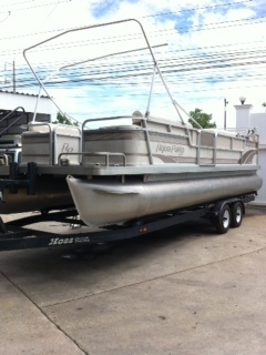 ขายเรือ Pontoon 26ฟุต เรือสวยมาก นั่งได้ 15 คน ราคาถูกสุดๆ เรือแบบนี้มีน้อยมาก