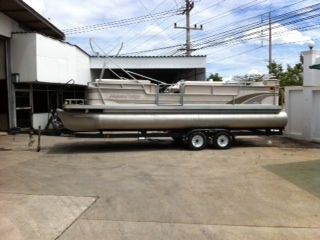 ขายเรือ Pontoon 26ฟุต เรือสวยมาก นั่งได้ 15 คน ราคาถูกสุดๆ เรือแบบนี้มีน้อยมาก
