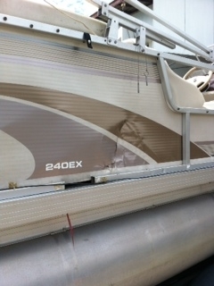 ขายเรือ Pontoon 26ฟุต เรือสวยมาก นั่งได้ 15 คน ราคาถูกสุดๆ เรือแบบนี้มีน้อยมาก