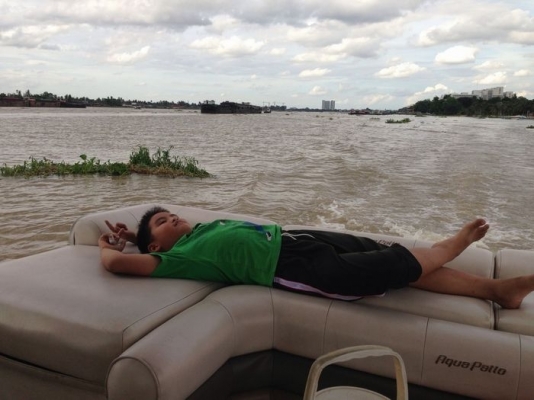 ขายเรือ Pontoon 26ฟุต เรือสวยมาก นั่งได้ 15 คน ราคาถูกสุดๆ เรือแบบนี้มีน้อยมาก