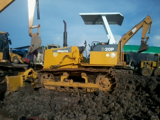 ขายแทรกเตอร์KOMATSU   D 2 OP -7เก่านอกรถสวยเต็มพร้อมเอกสาร