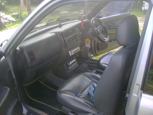 MITSUBISHI STADA 2.8 SUPER GLX CAB TURBO MITSUBISHI STADA 2.8 SUPER GLX CAB TURBO