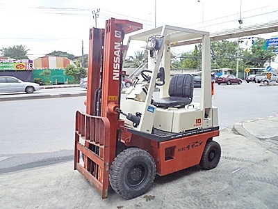 ขายรถยกนิสสัน 1 ตัน (รุ่นใหม่) เครื่องเบนซิน กระบอกคู่ เสาสูง 4.4 เมตร เสาต่ำ 3 ท่อน พวงมาลัยเพาเว่อร์ สีเดิมจากนอก นำเข้าจากญี่ปุ่น ใช้งานได้ทันที ขายรถยกนิสสัน 1 ตัน (รุ่นใหม่) เครื่องเบนซิน กระบอกคู่ เสาสูง 4.4 เมตร เสาต่ำ 3 ท่อน พวงมาลัยเพาเว่อร์ สีเดิมจากนอก นำเข้าจากญี่ปุ่น ใช้งานได้ทันที