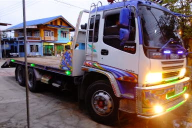 รับจ้าง  ขนย้าย  เตรื่องจักรกลหนัก อาท บ้านไร่