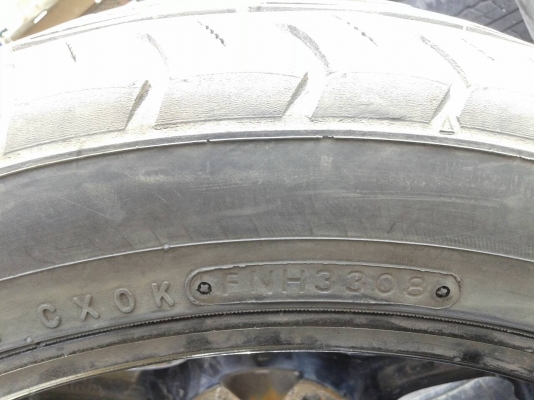 แม็กขอบ 17 x 7 พร้อมยาง 215 45 ปี 08 1 ชุด  ยางยังใช้ได้