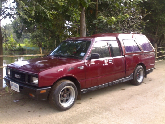 ขายISUZU KB2500ฝาทอง ปี30 สภาพพร้อมใช้คับ ขายISUZU KB2500ฝาทอง ปี30 สภาพพร้อมใช้คับ