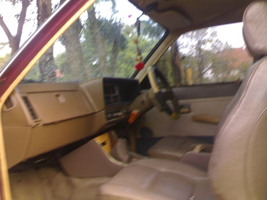 ขายISUZU KB2500ฝาทอง ปี30 สภาพพร้อมใช้คับ ขายISUZU KB2500ฝาทอง ปี30 สภาพพร้อมใช้คับ