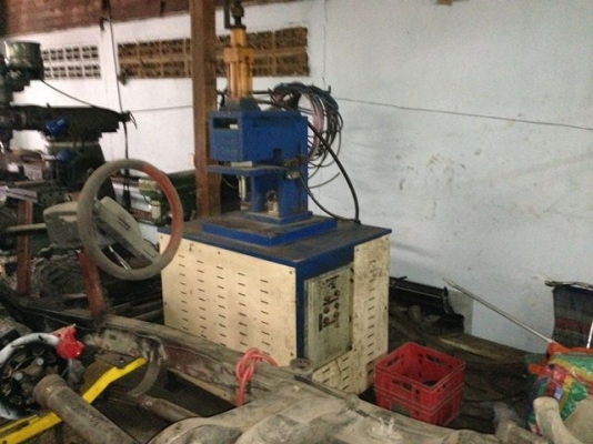 ขายเครื่องกลึง CHY 8Ft YAM 6FT และเครื่องSTAMP ขายเครื่องกลึง CHY 8Ft YAM 6FT และเครื่องSTAMP