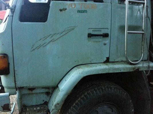 รถอีซูซุ lSUZU 10 ล้อ รั้ว FVM 175 แรงม้า ( เพลาเดียว )    สนใจติดต่อ 081- 6079515