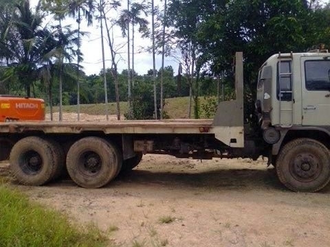 รถฮีโน่ HlNO 10 ล้อ ท้ายลาด FM3H 195 แรงม้า ( รถ 2 เพลา ) สนใจติดต่อ 081 - 6079515 รถฮีโน่ HlNO 10 ล้อ ท้ายลาด FM3H 195 แรงม้า ( รถ 2 เพลา ) สนใจติดต่อ 081 - 6079515