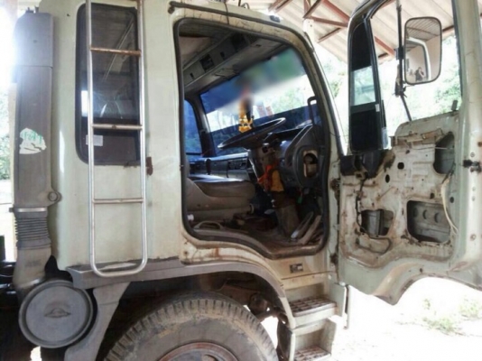 รถฮีโน่ HlNO 10 ล้อ ท้ายลาด FM3H 195 แรงม้า ( รถ 2 เพลา ) สนใจติดต่อ 081 - 6079515 รถฮีโน่ HlNO 10 ล้อ ท้ายลาด FM3H 195 แรงม้า ( รถ 2 เพลา ) สนใจติดต่อ 081 - 6079515