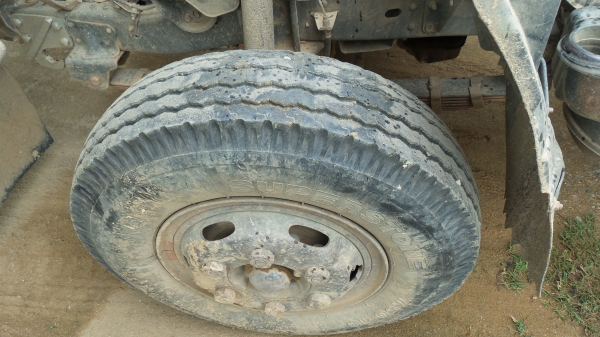 ขายTOYOTA 400 ปี40เครื่องดีชัชชีสวย มีสโลว์ มีแอร์กระบอก3M